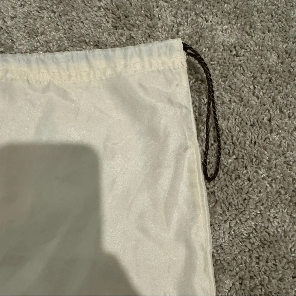 Like 🆕 Coach 23” x 19” vintage satin ivory large drawstring dust bag